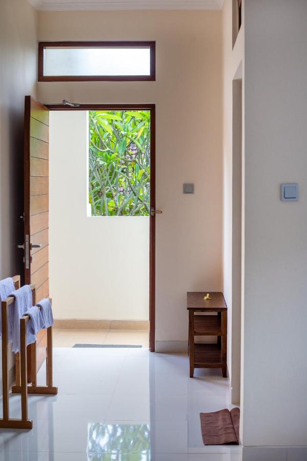 Donguri House Bali Bed & Breakfast Jimbaran Dış mekan fotoğraf
